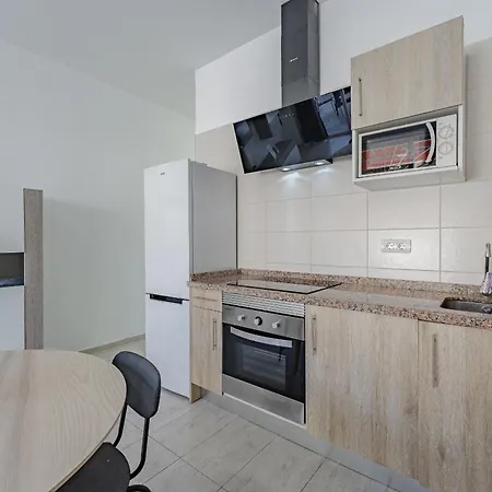 En Parque Santiago Ii Apartamento *