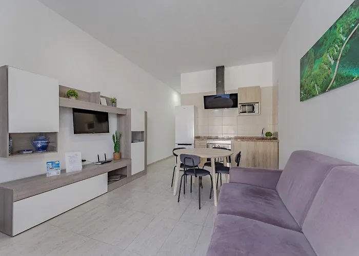 En Parque Santiago Ii 아파트 아로나